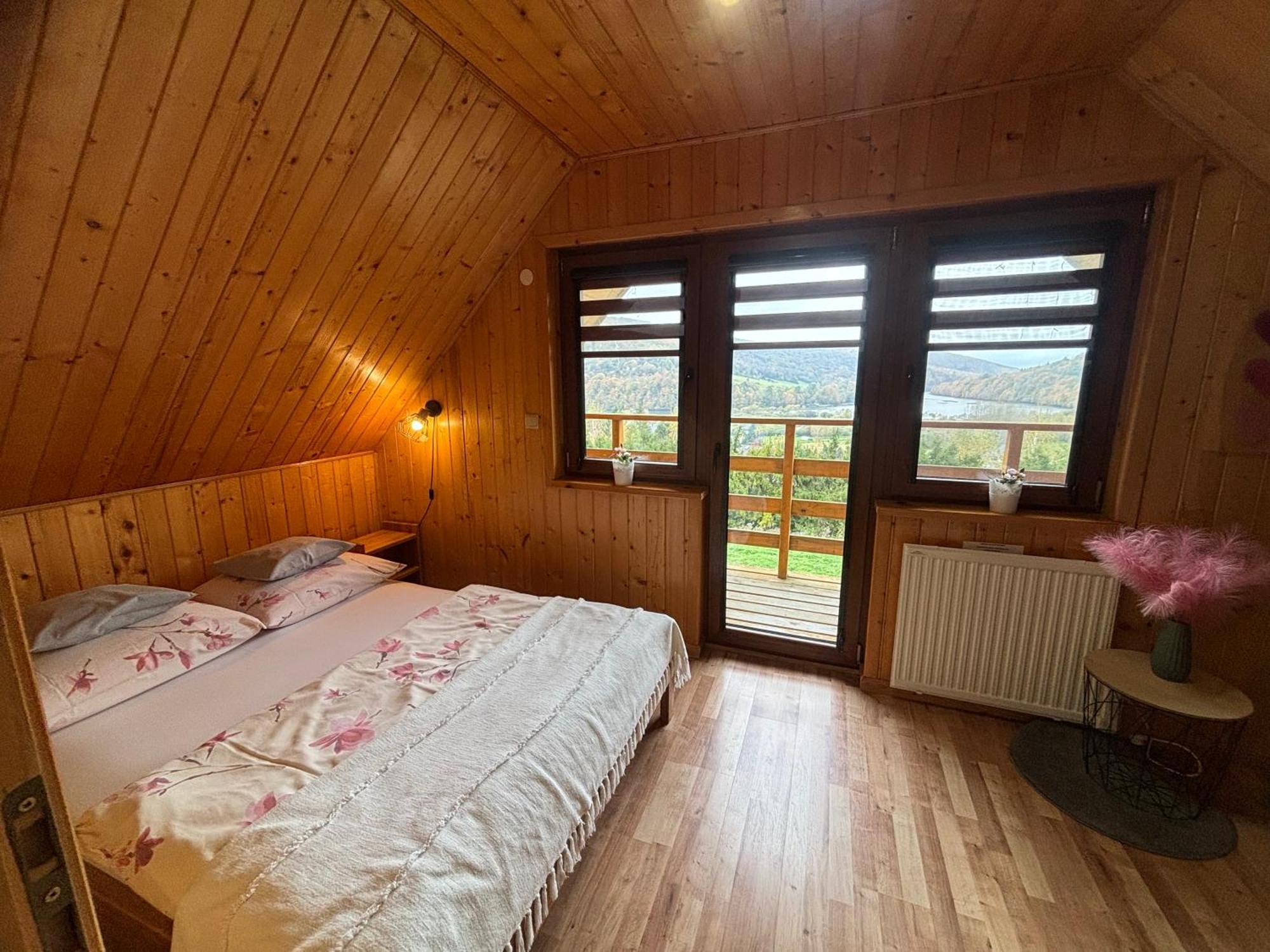 Chaty Na Cholewicy Domki Caloroczne Solina  Exterior foto